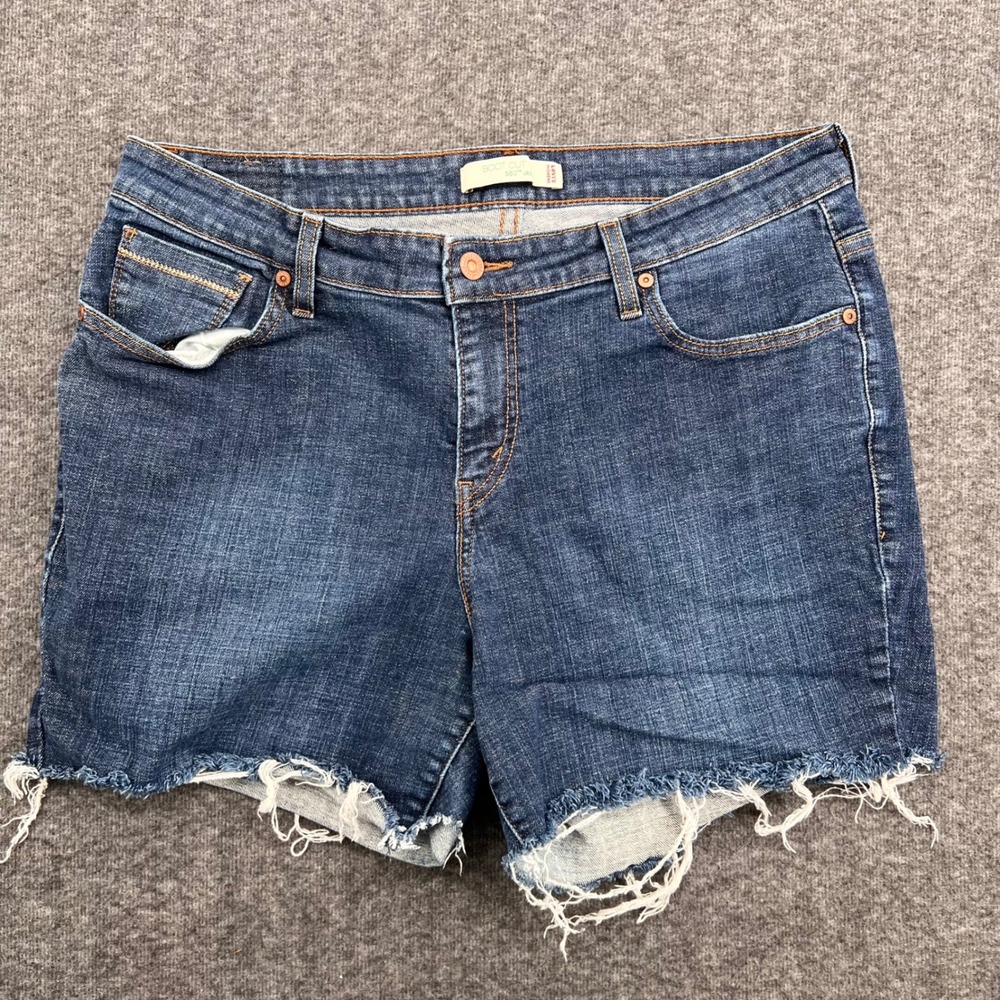 Levis 580 Womens Medium Wash Blue Denim Cut Off Shorts Raw‎ Hem Size 14 Cut off